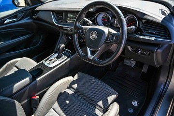 https://vehicle-cdn.autoleague.cloud/17006_41012654_18.jpg