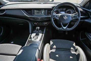 https://vehicle-cdn.autoleague.cloud/17006_41012654_19.jpg