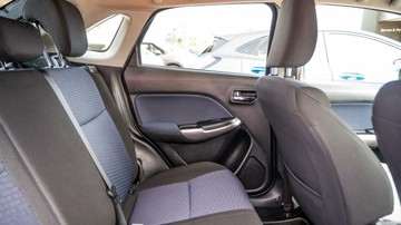 https://vehicle-cdn.autoleague.cloud/17006_41012678_15.jpg