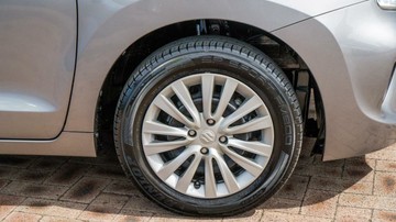 https://vehicle-cdn.autoleague.cloud/17006_41012678_6.jpg