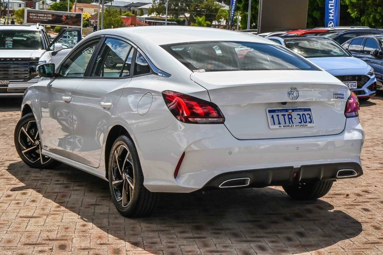 MG Mg5 image 3
