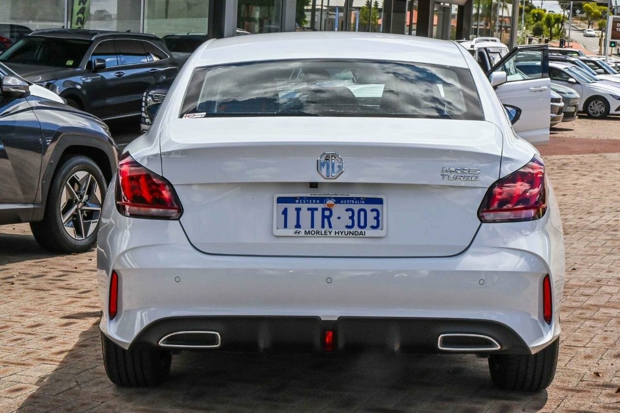 MG Mg5 image 4