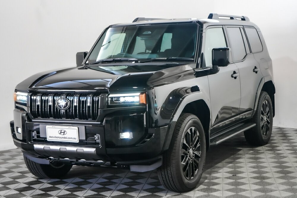 Toyota Landcruiser Prado image 4
