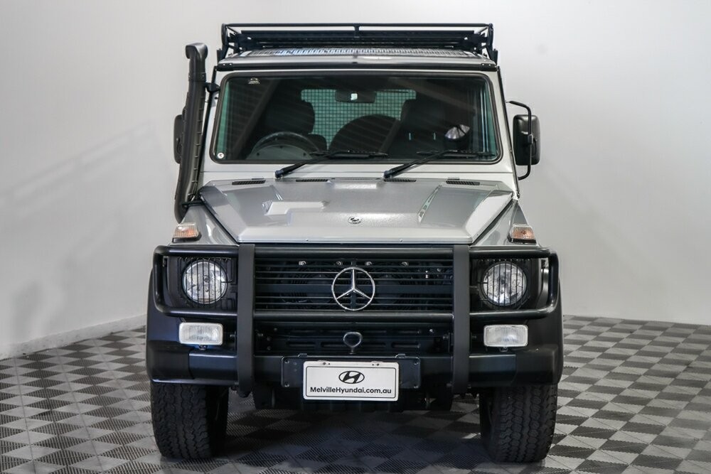 Mercedes Benz G-class image 4