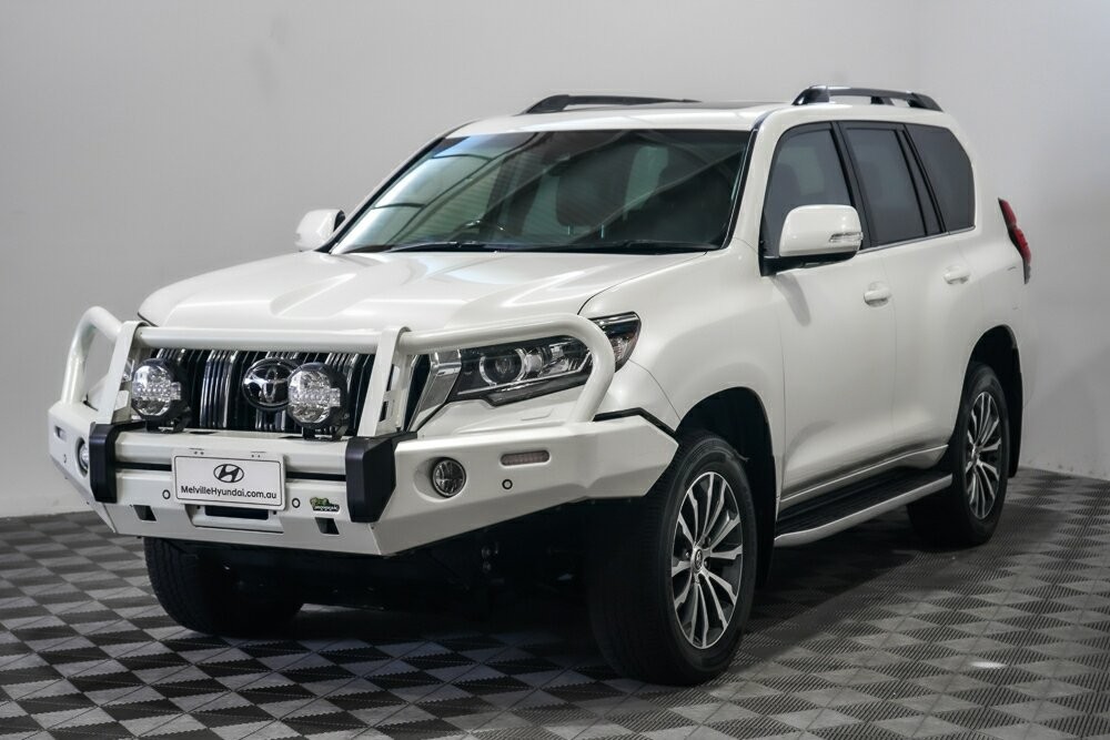 Toyota Landcruiser Prado image 4