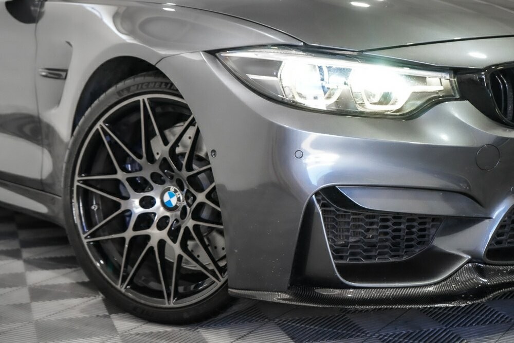 BMW M4 image 3