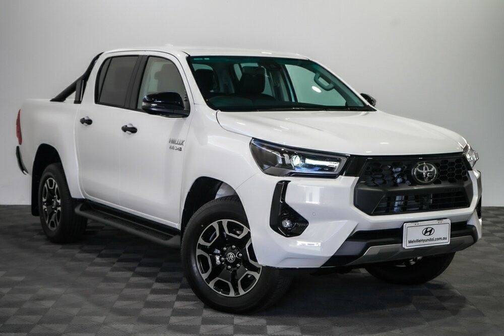 Toyota Hilux image 1