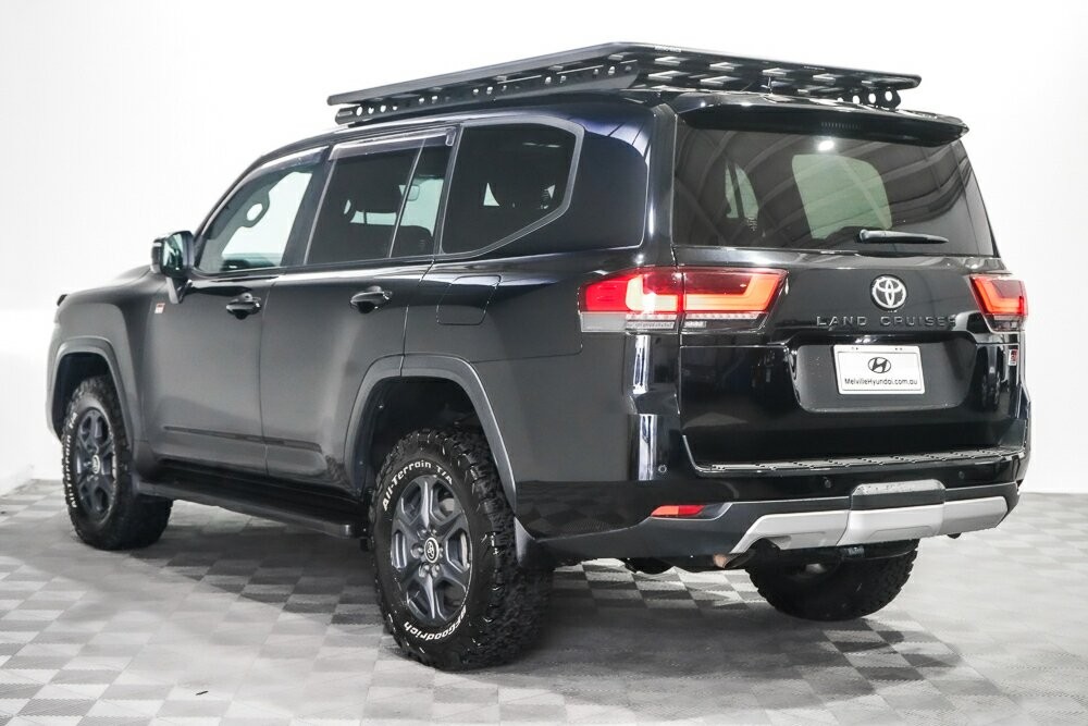Toyota Landcruiser image 4