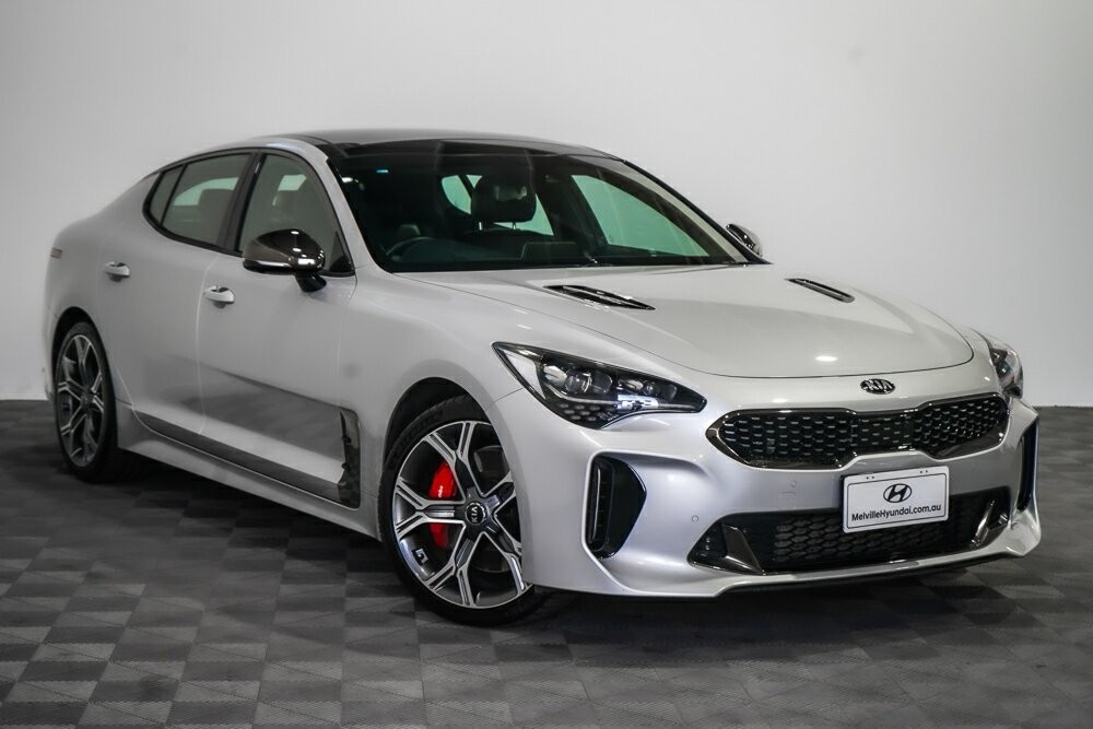 Kia Stinger image 1