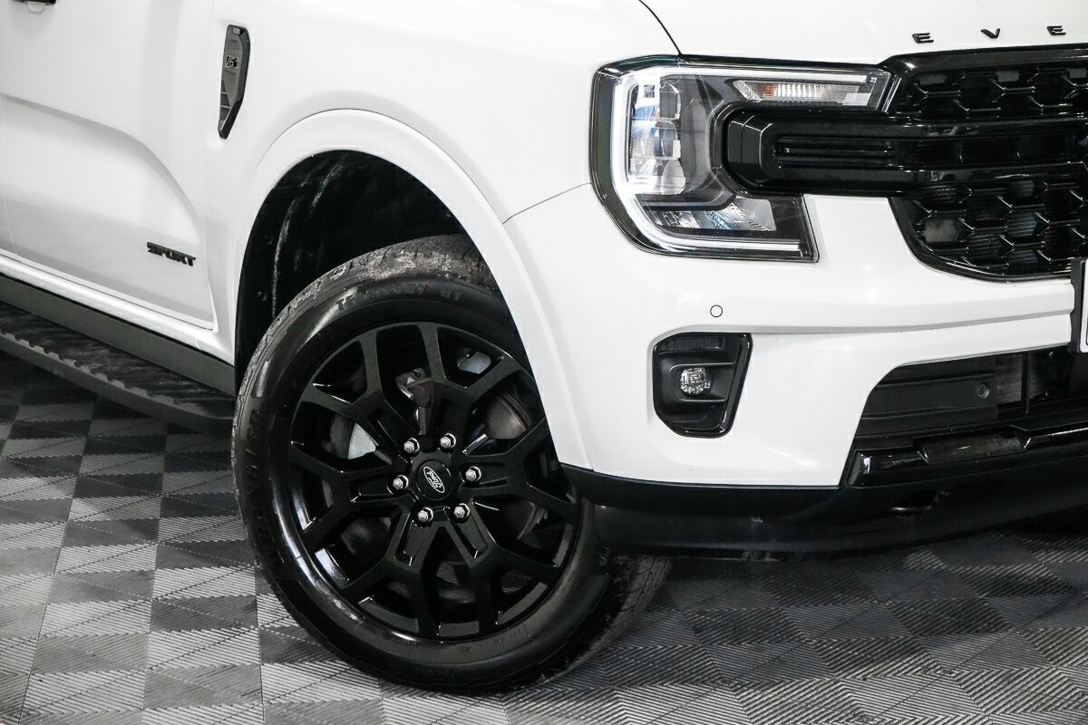 Ford Everest image 2