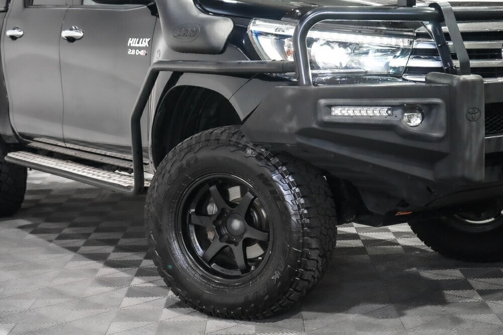 Toyota Hilux image 3