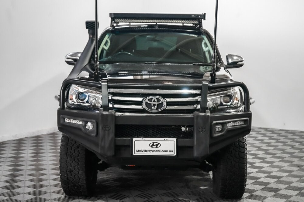 Toyota Hilux image 4