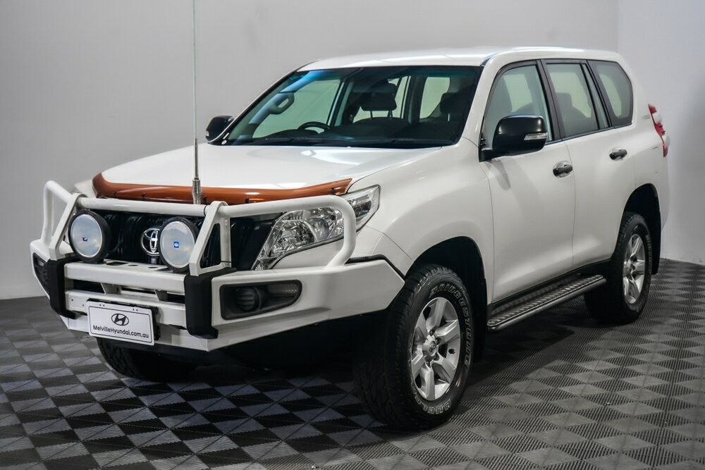 Toyota Landcruiser Prado image 4
