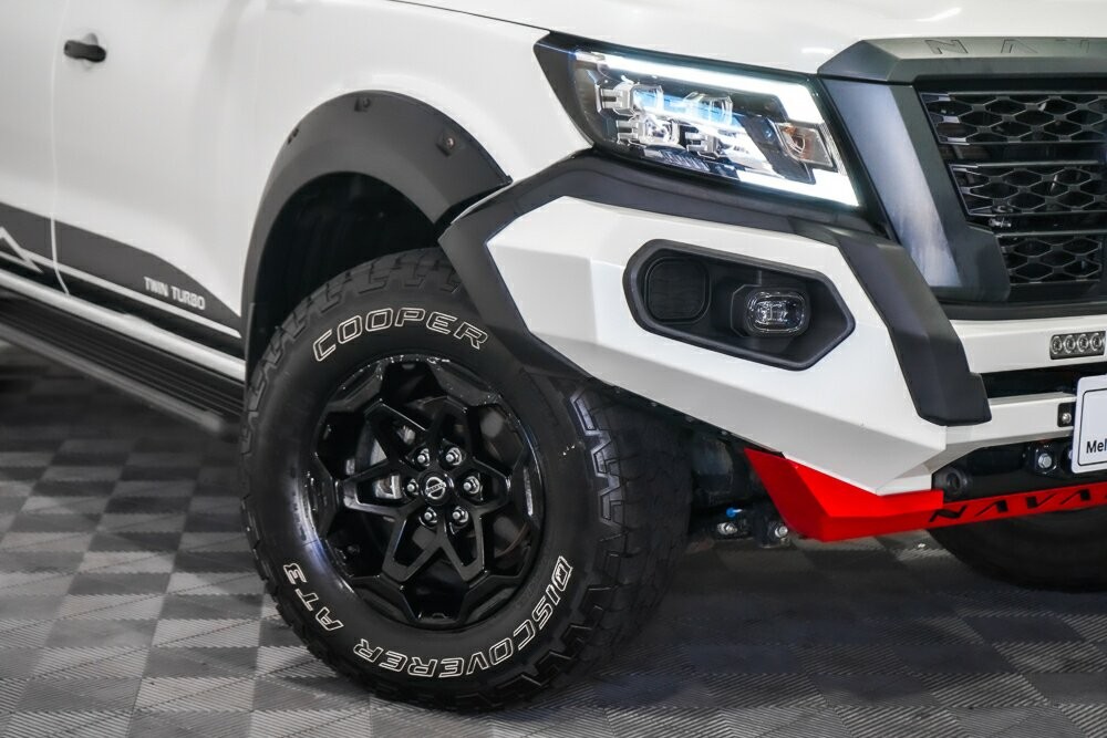 Nissan Navara image 2