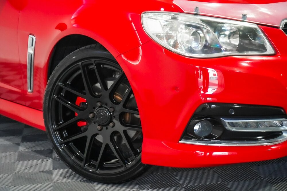 Holden Commodore image 2