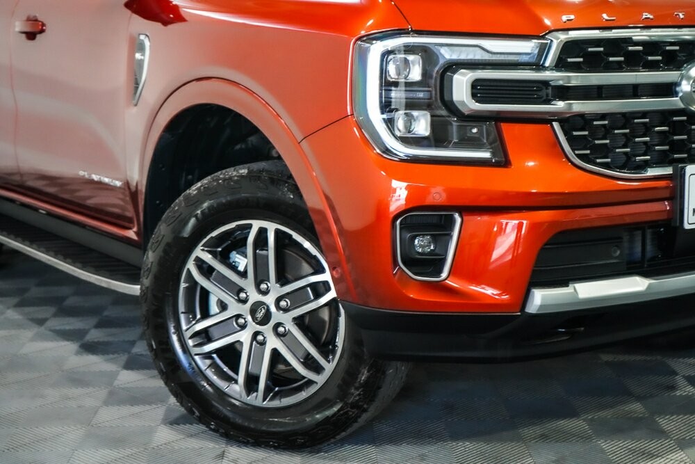 Ford Everest image 2