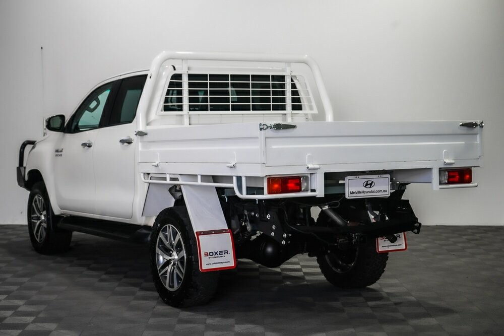 Toyota Hilux image 4