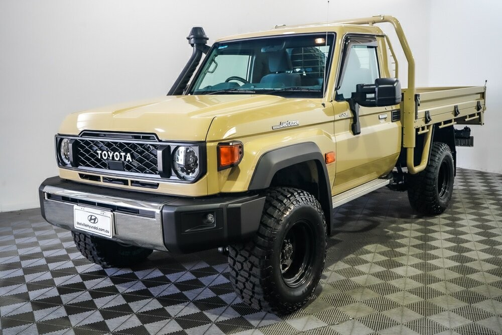 Toyota Landcruiser image 4