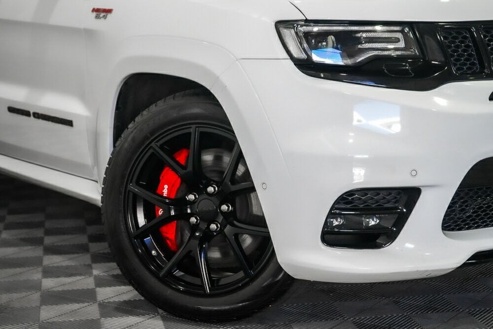 Jeep Grand Cherokee image 2