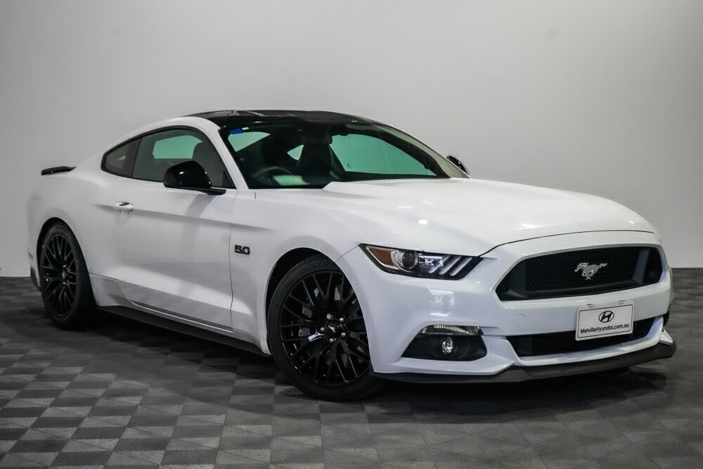 Ford Mustang image 1
