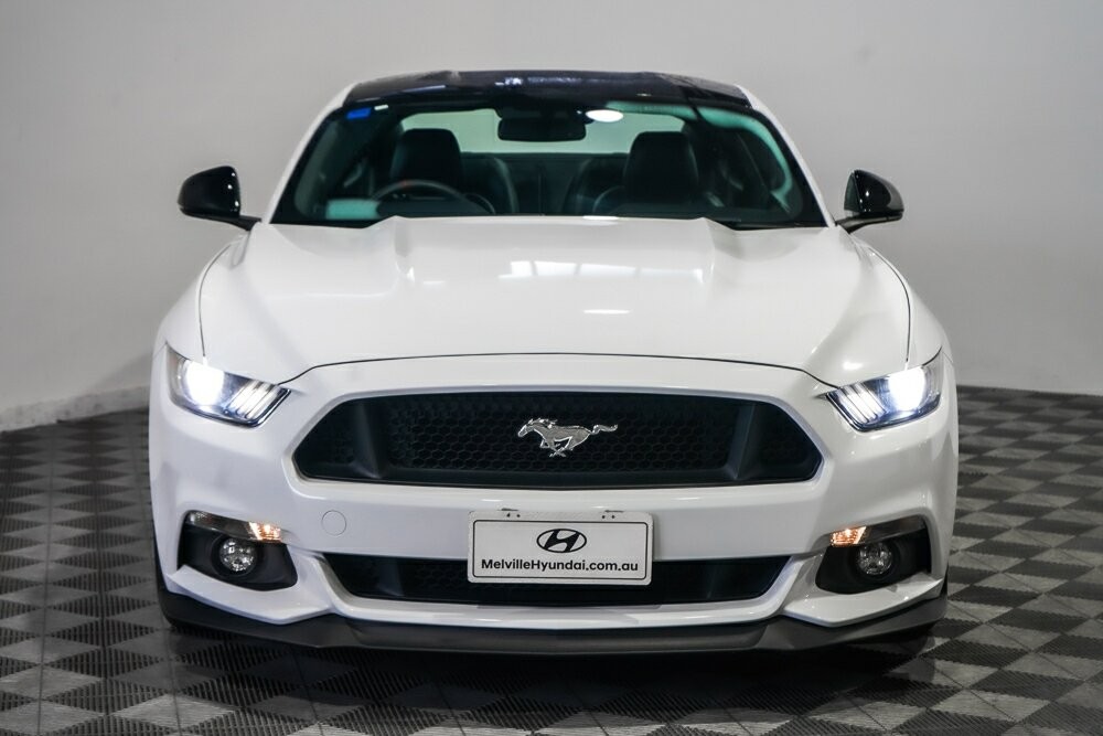 Ford Mustang image 3