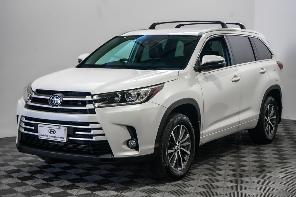 Toyota Kluger image 4