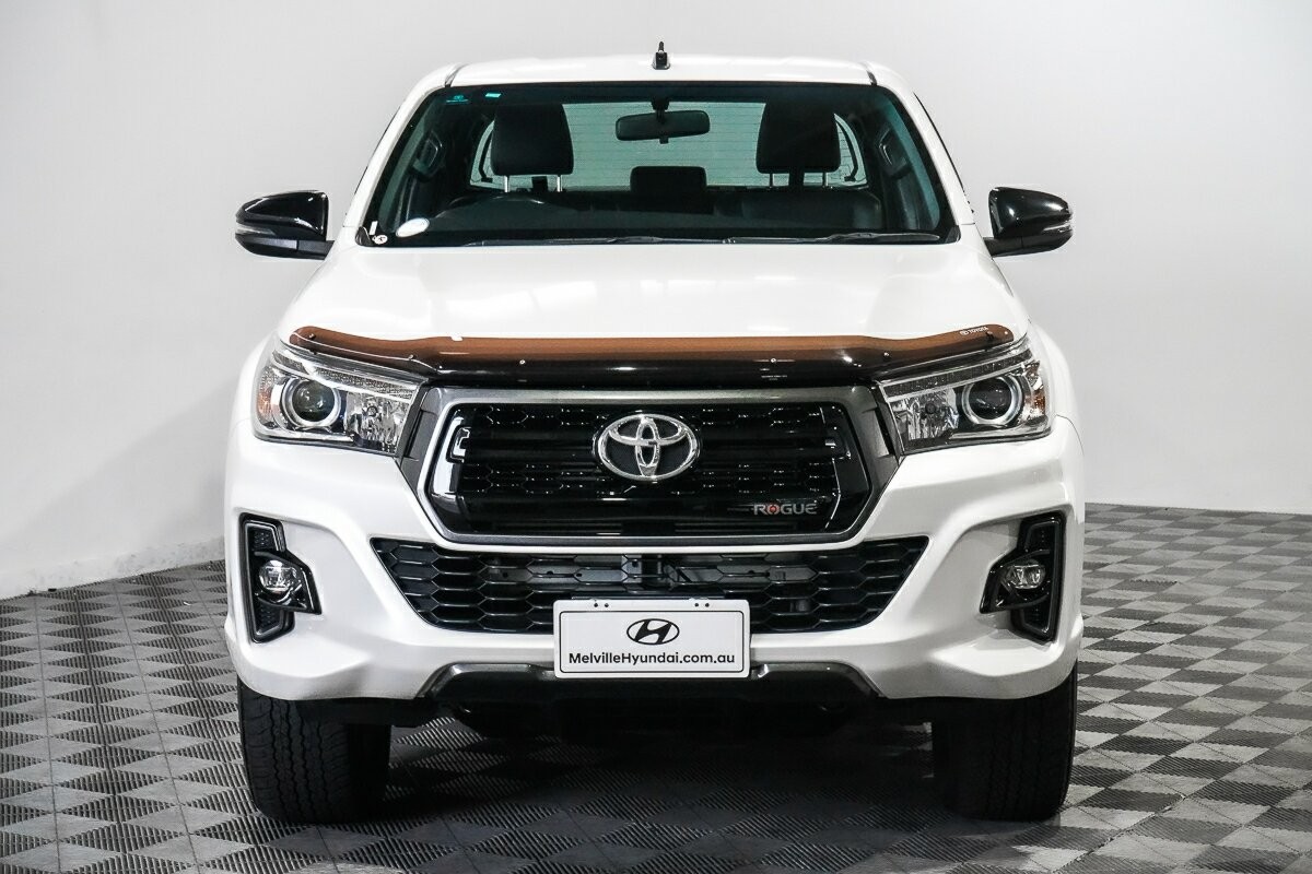 Toyota Hilux image 3