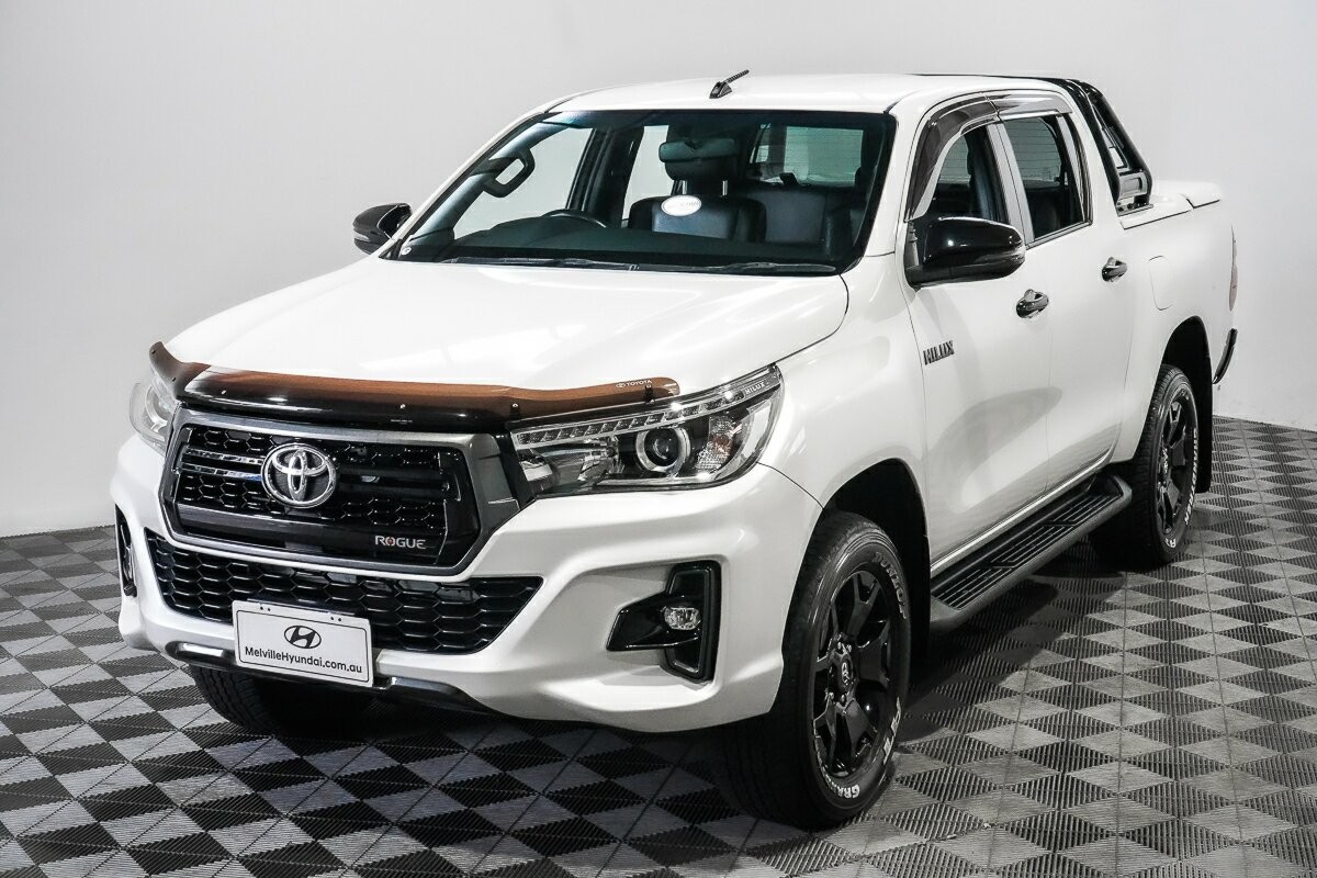 Toyota Hilux image 4