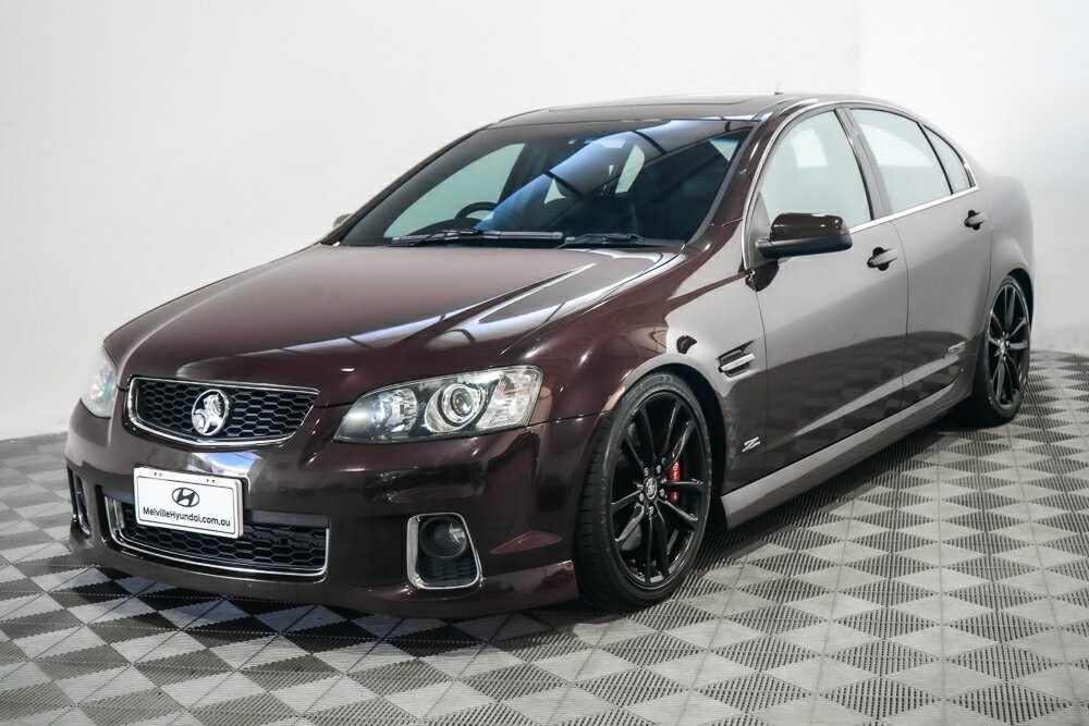 Holden Commodore image 3
