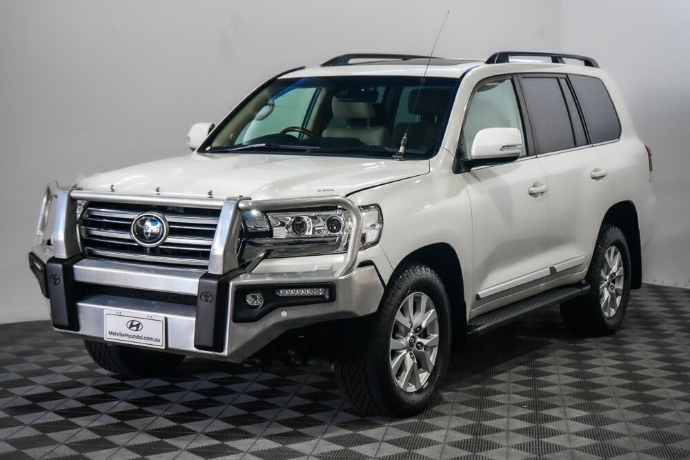 Toyota Landcruiser image 4