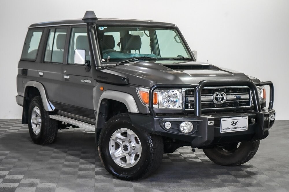 Toyota Landcruiser image 1