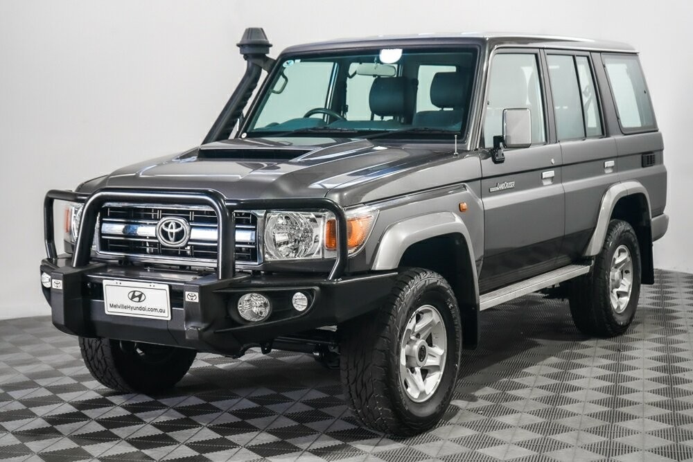 Toyota Landcruiser image 4