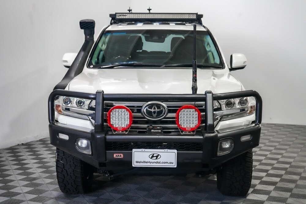 Toyota Landcruiser image 3