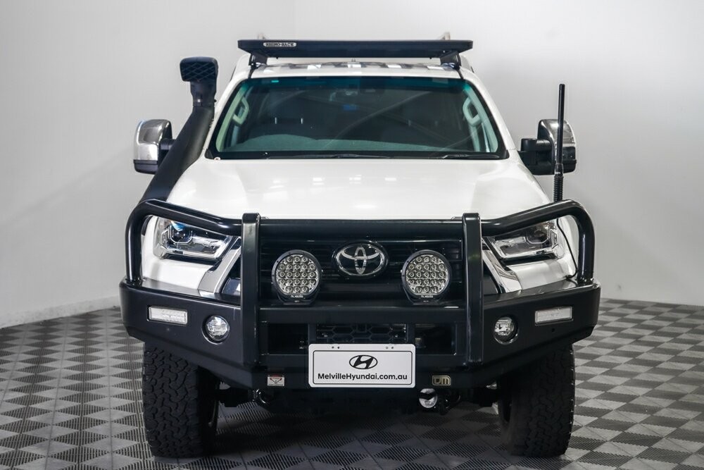 Toyota Hilux image 3