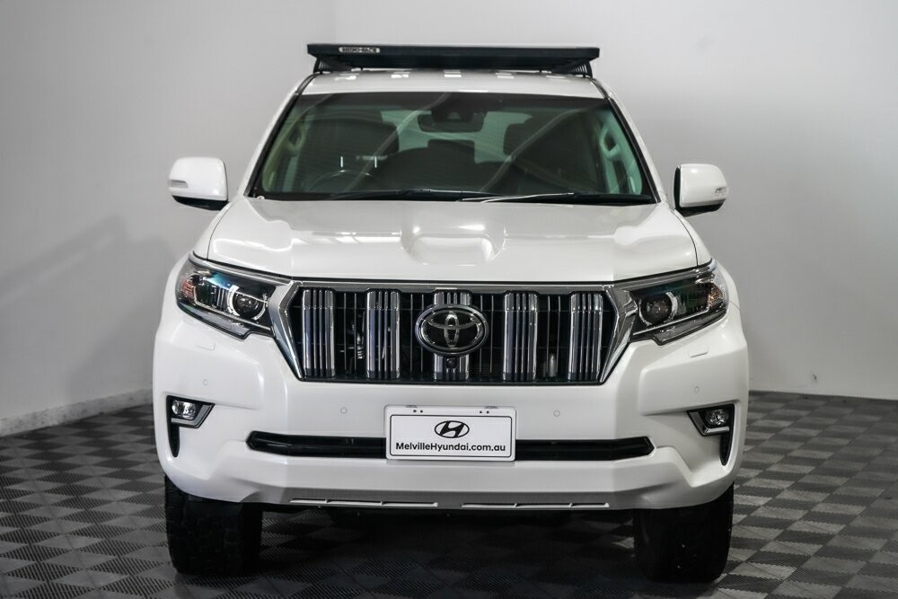 Toyota Landcruiser Prado image 3