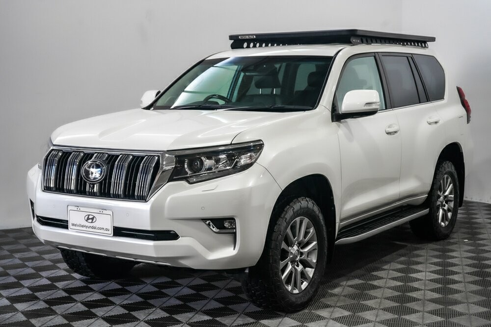 Toyota Landcruiser Prado image 4