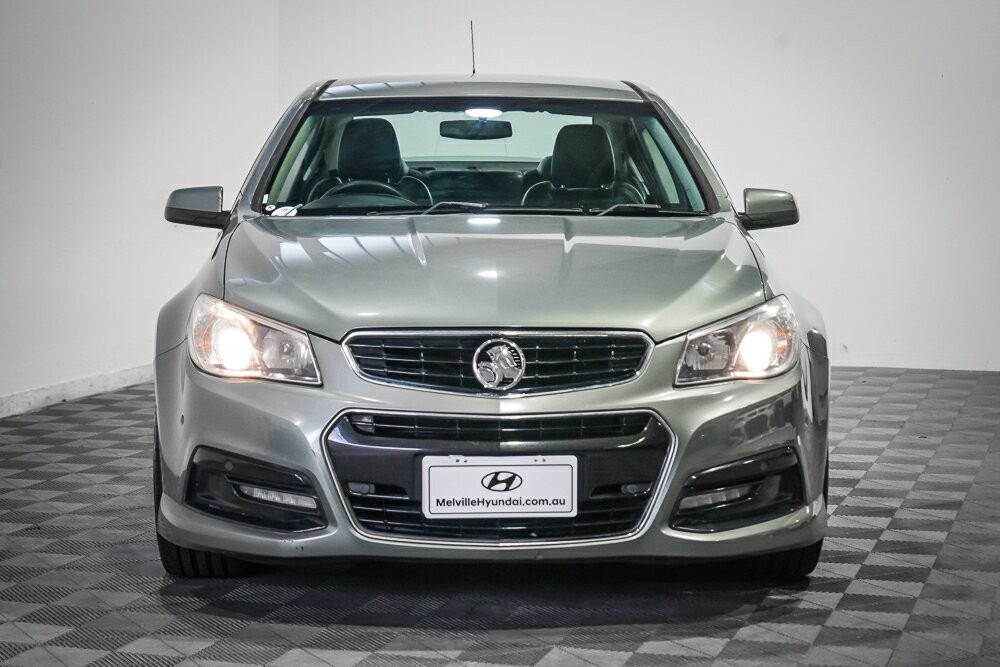 Holden Commodore image 2