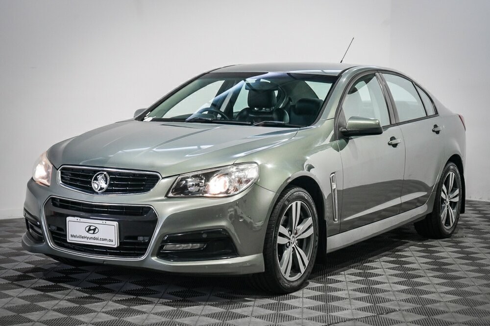 Holden Commodore image 3