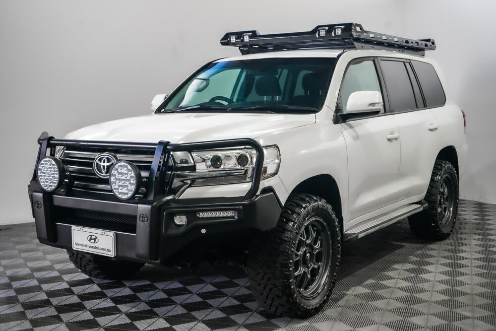 Toyota Landcruiser image 4