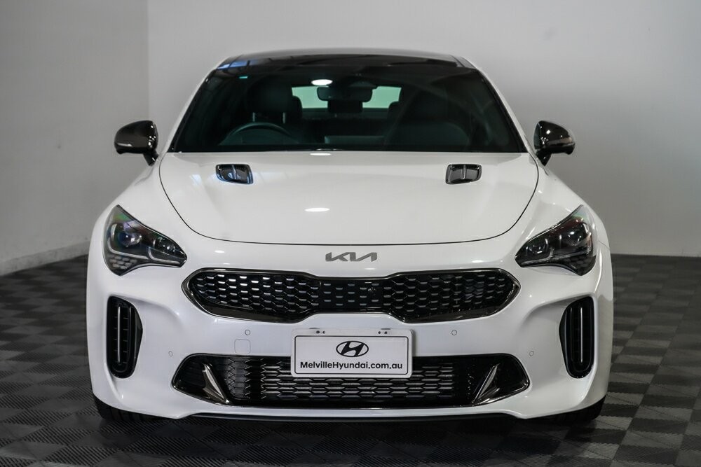 Kia Stinger image 3