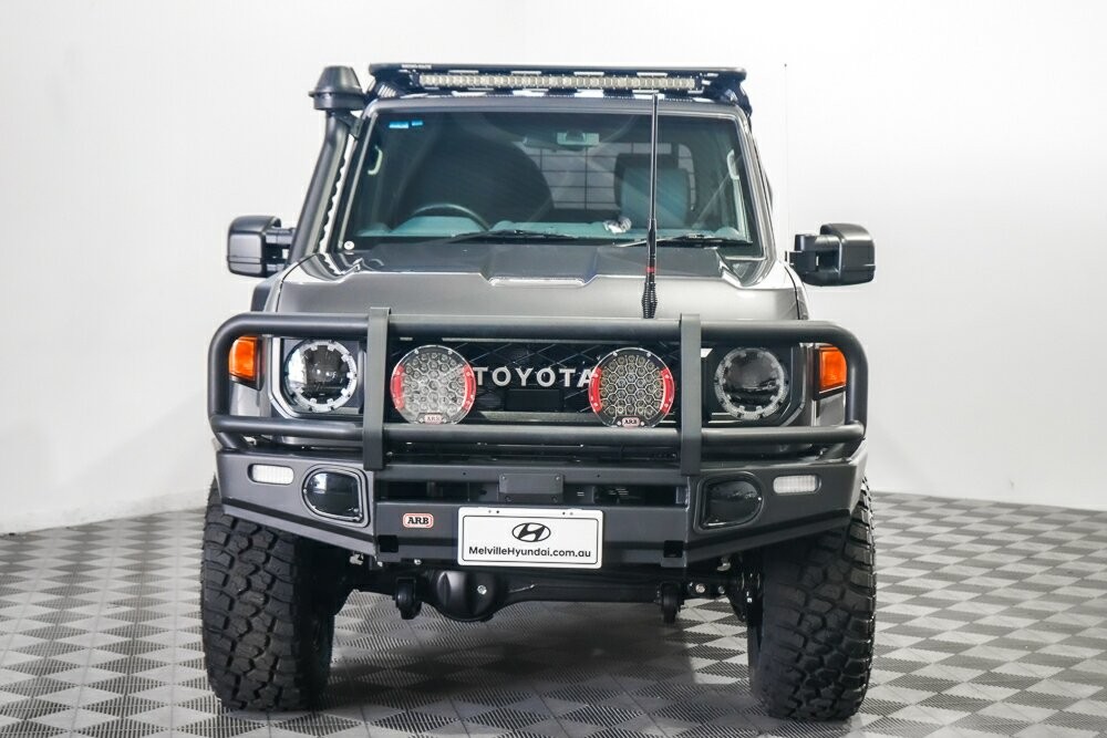 Toyota Landcruiser image 3