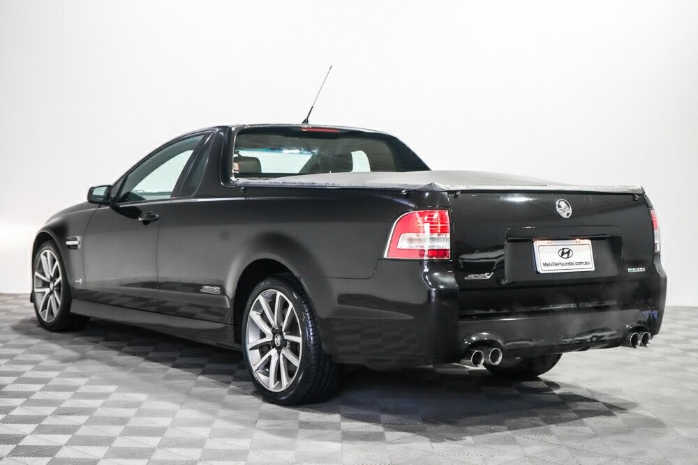 Holden Ute image 4