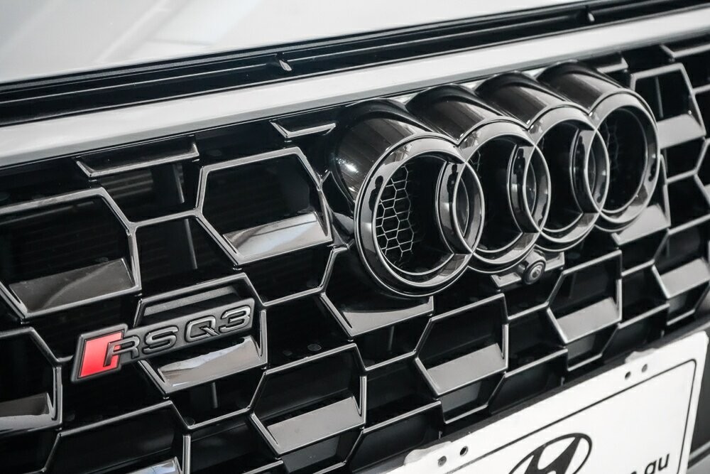 Audi Rs Q3 image 3