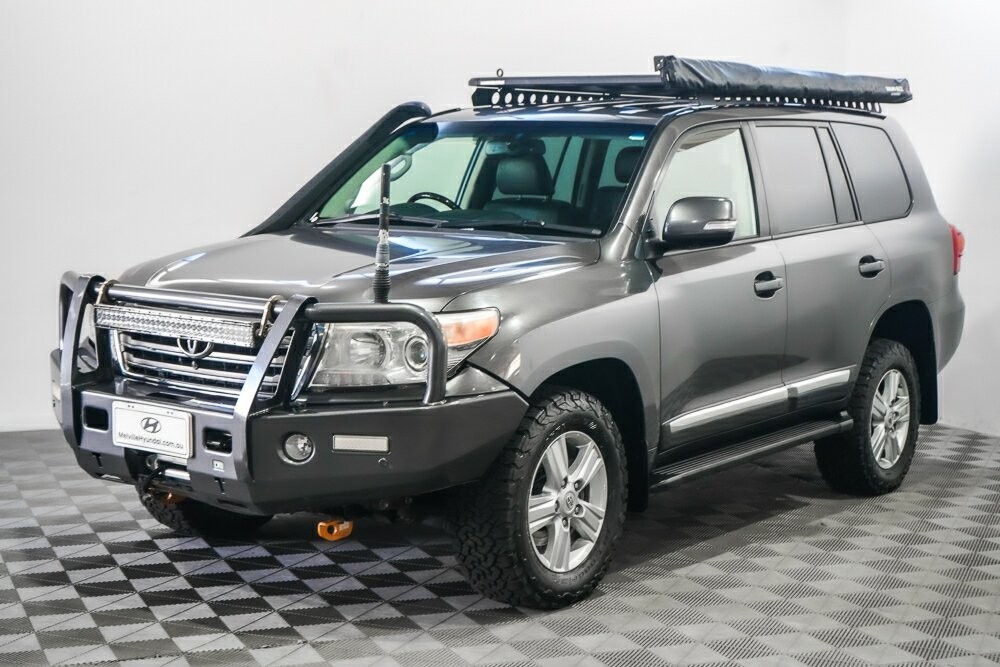 Toyota Landcruiser image 3