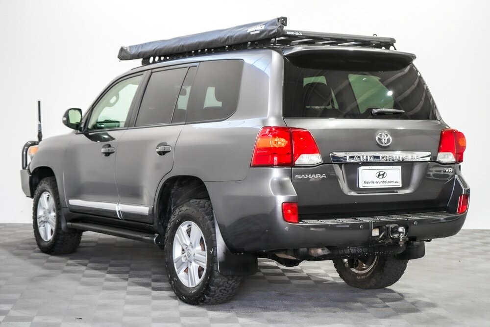 Toyota Landcruiser image 4