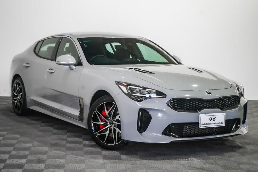 Kia Stinger image 1