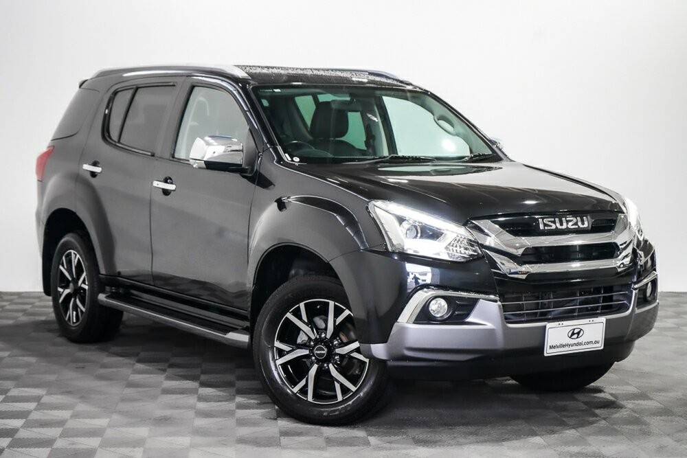 Isuzu Mu-x image 1