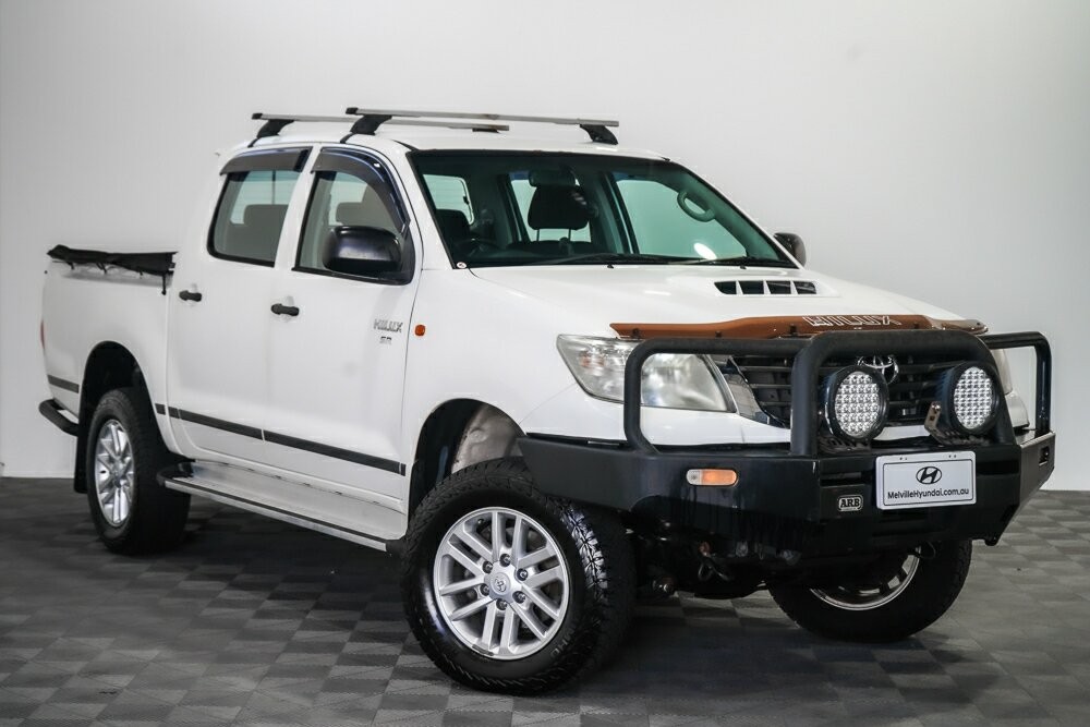 Toyota Hilux image 1
