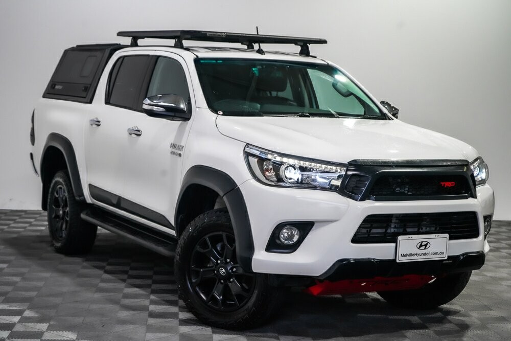 Toyota Hilux image 1
