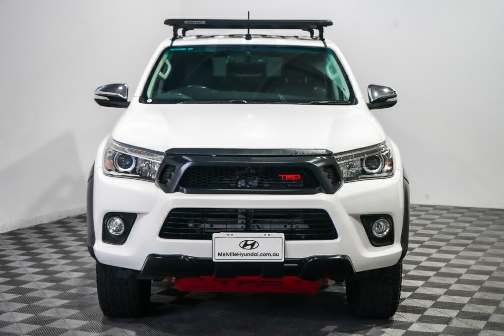 Toyota Hilux image 3